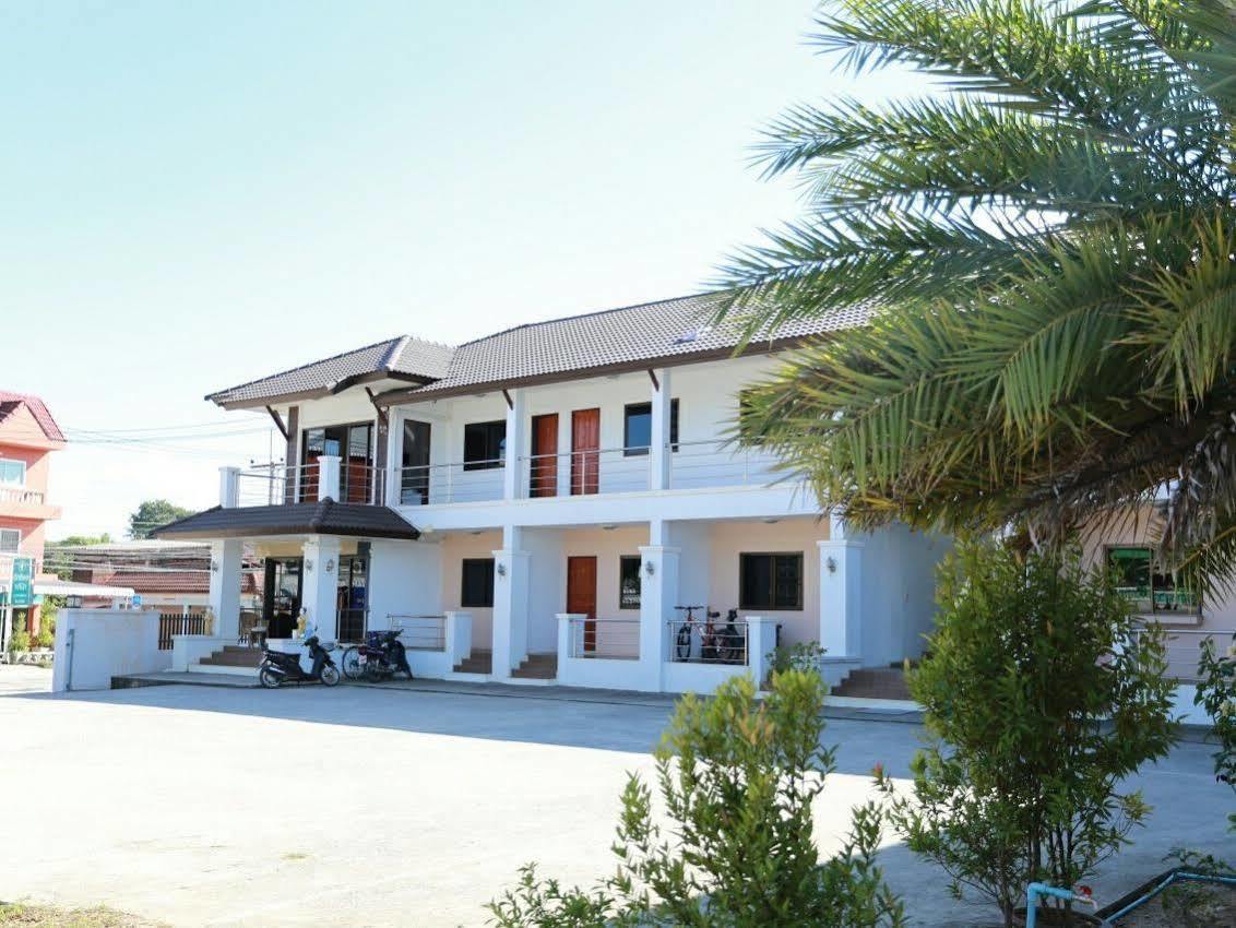 Tararin Hotel Chiang Saen Exterior photo